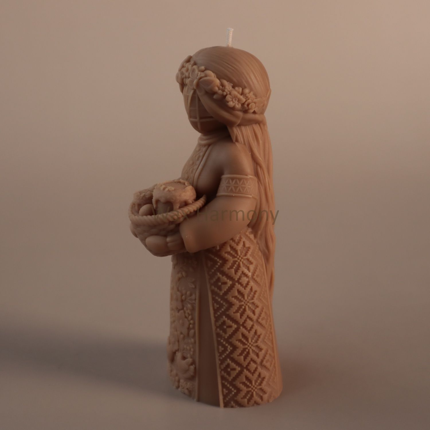 Свічка Берегиня Великоднього кошика коричнева, Артикул 100.143.1