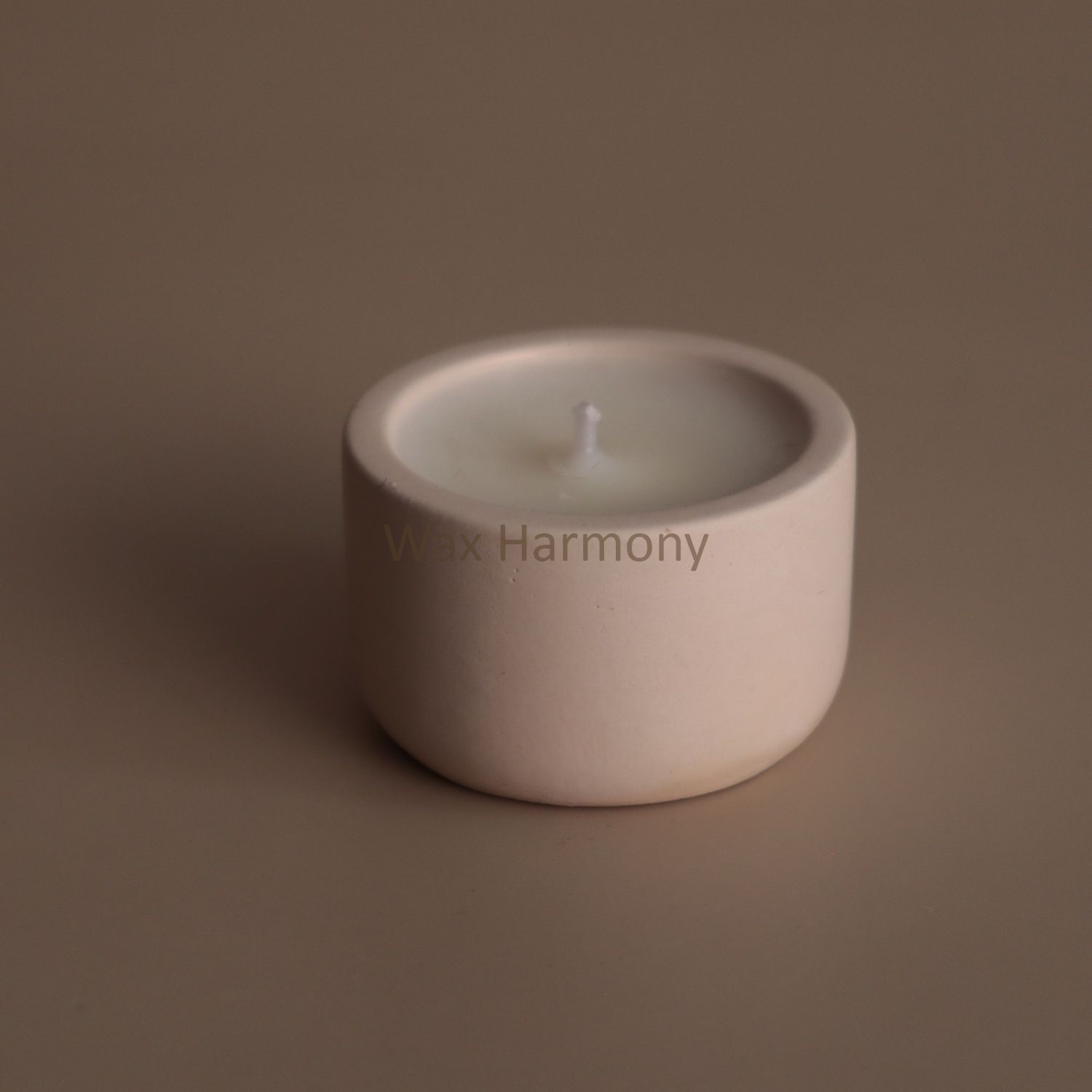 Свічка в кашпо Чайна 15 г бежева &mdash; фото Wax Harmony