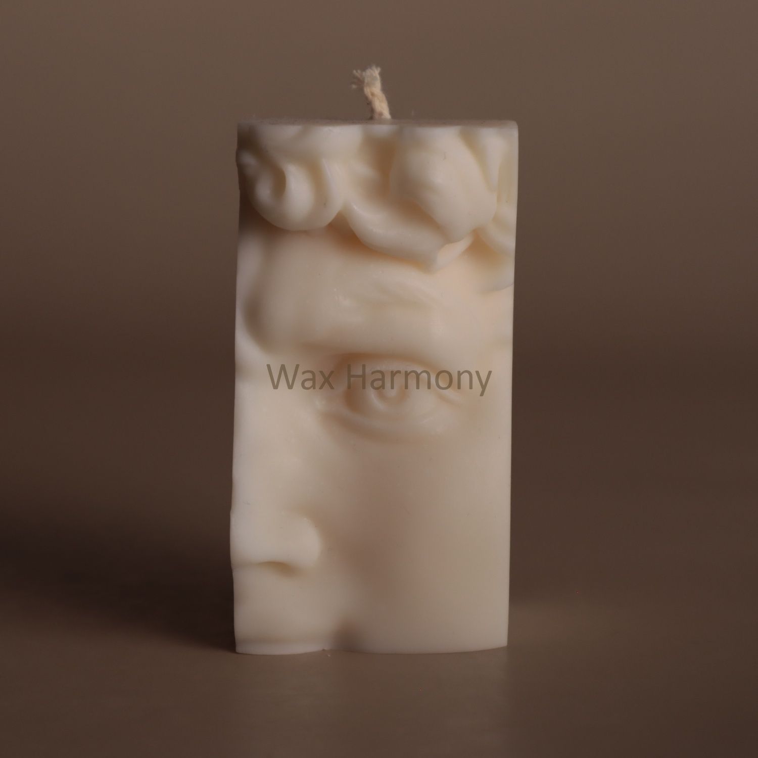 Cвічка Погляд Давіда біла &mdash; фото Wax Harmony