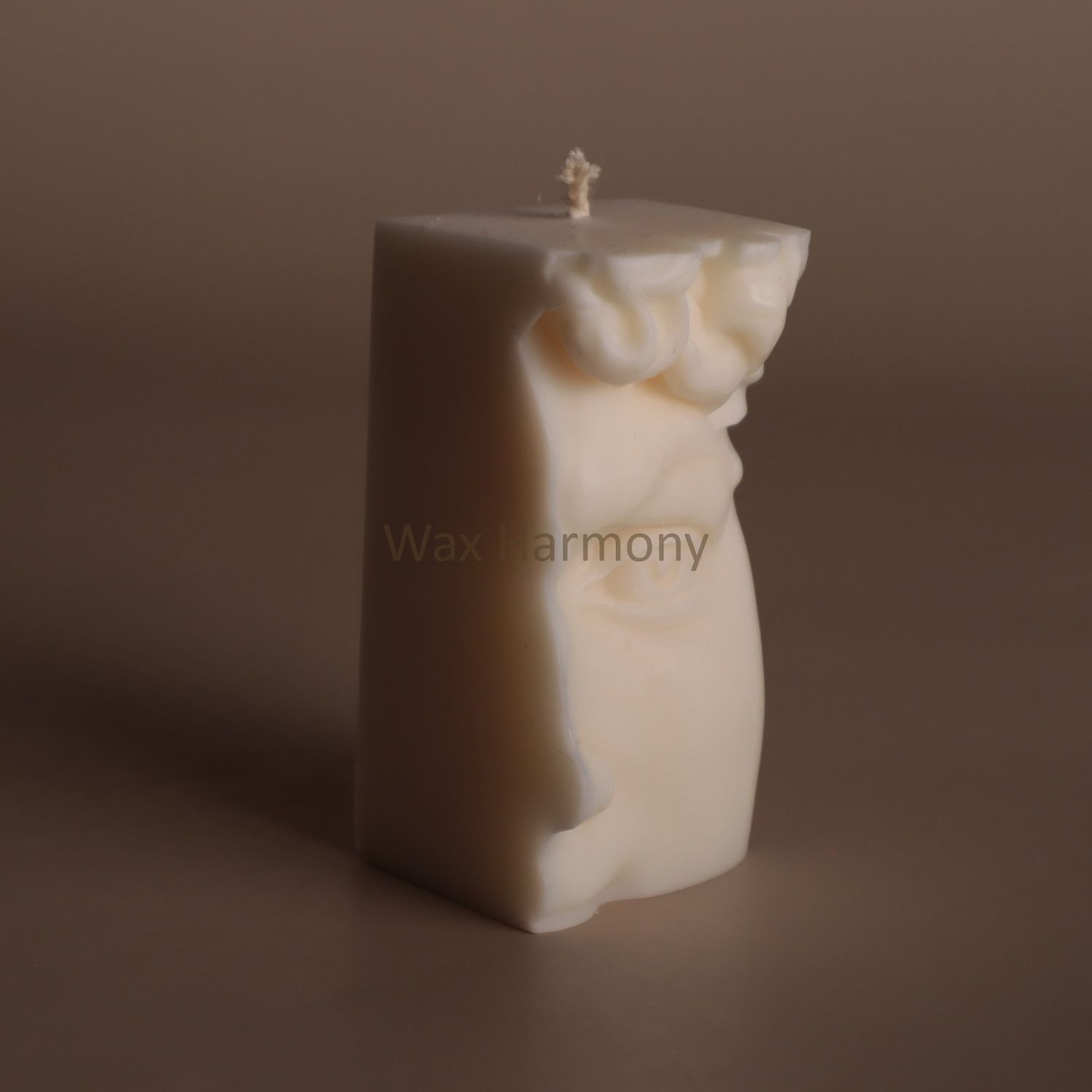 Cвічка Погляд Давіда біла &mdash; фото Wax Harmony