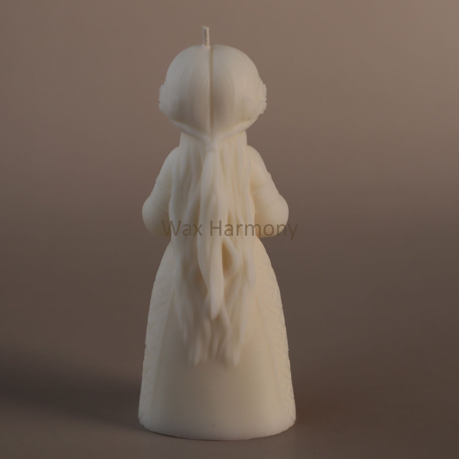 Свічка Берегиня Великоднього кошика біла &mdash; фото Wax Harmony