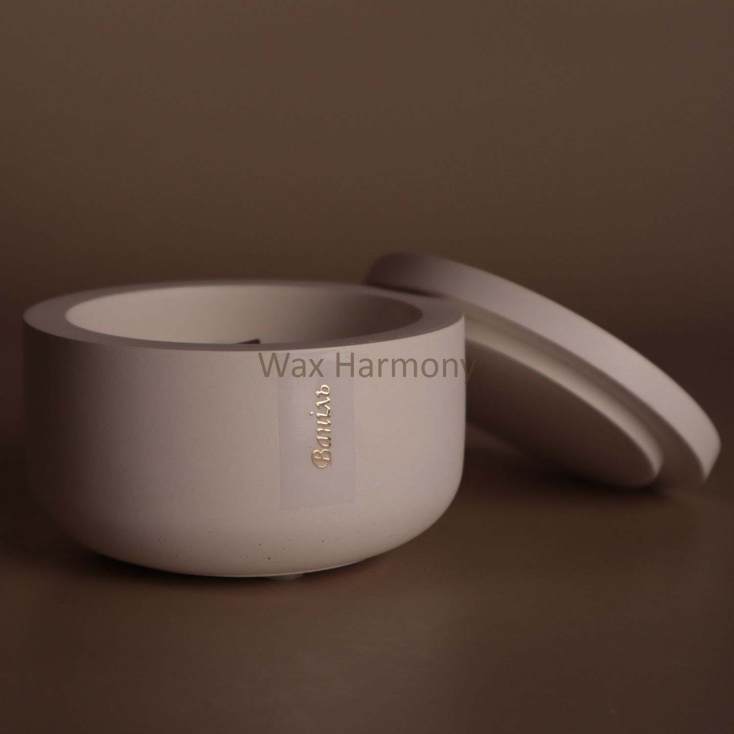 Свічка в кашпо Класична 100 г біла &mdash; фото Wax Harmony